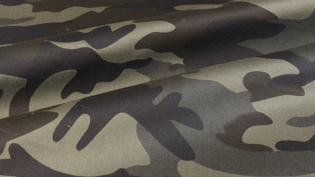 Gabardina Borus estampada